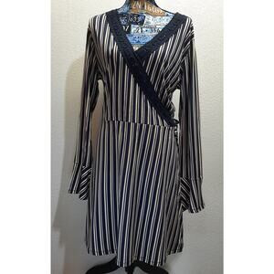 Love, Fire Long Bell Sleeve Striped Design V-Neck Dress l Size: 1X